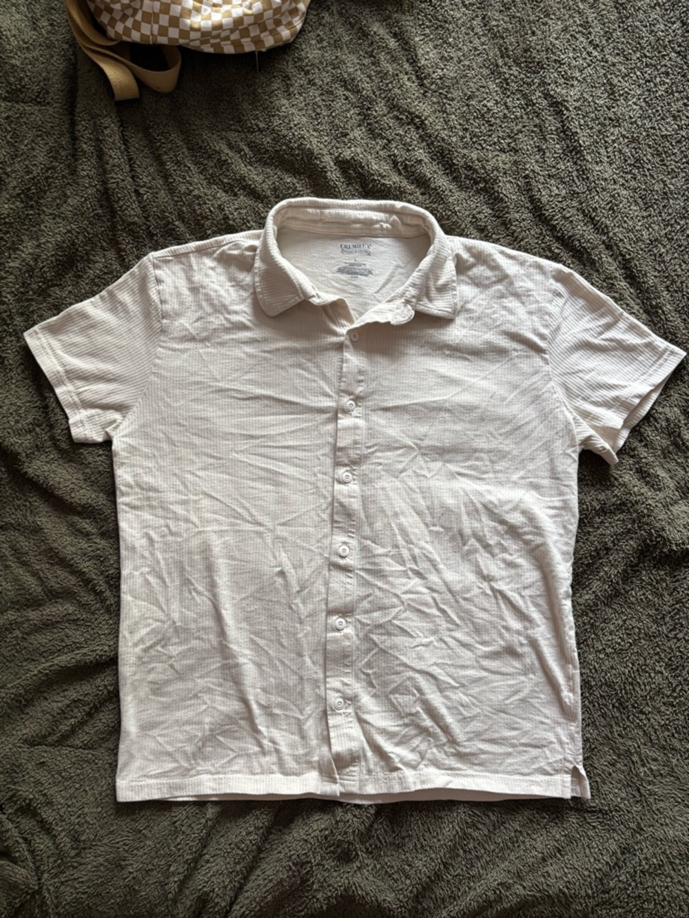 Classic Short-Sleeve Button-Down Shirt in Light Cream